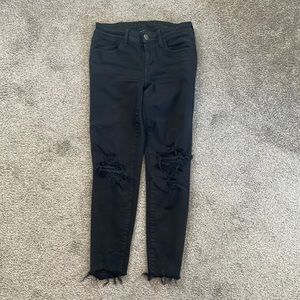 AE Distressed Skinny Jean